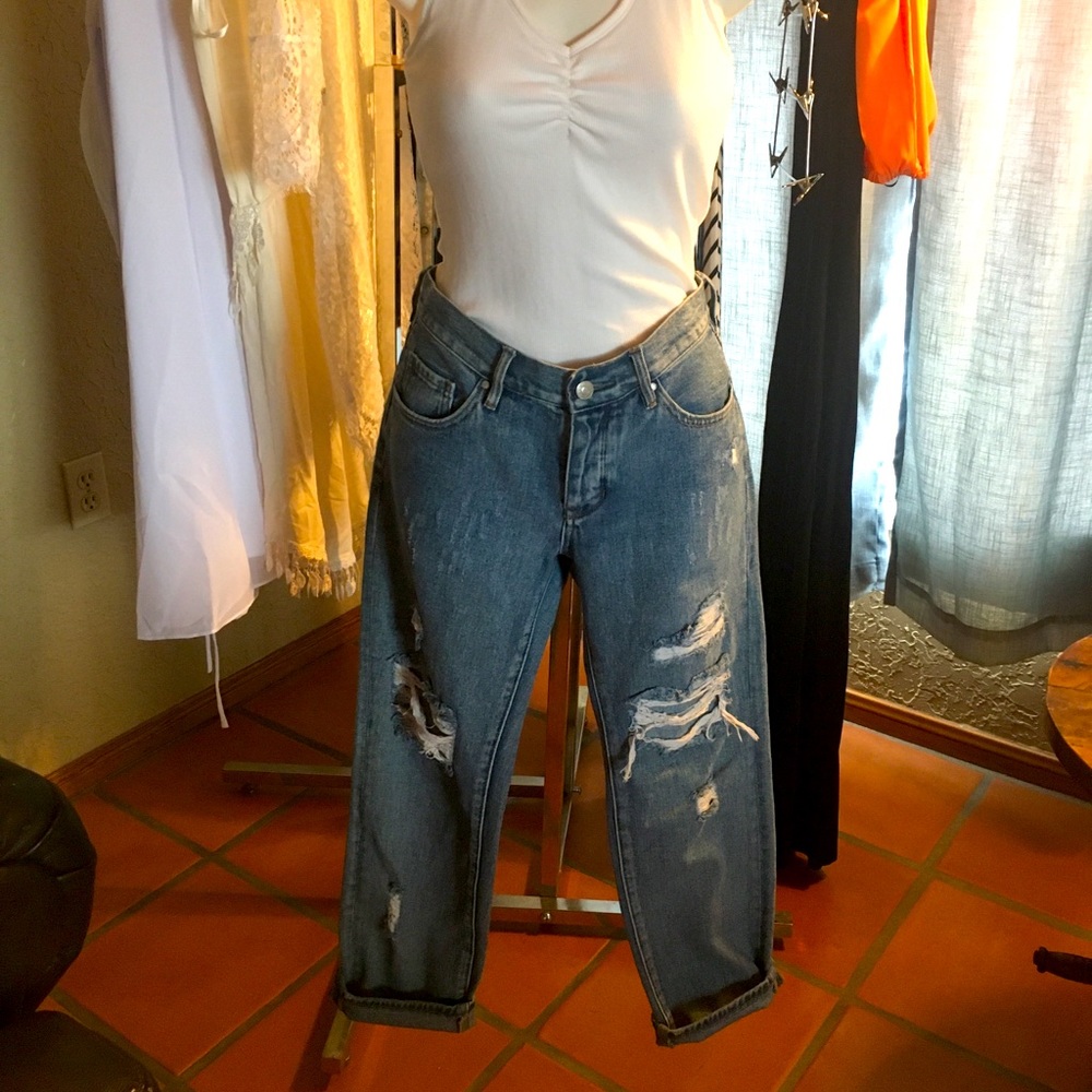 PACSUN boyfriend distressed jeans - size 26 , adjustable to cuff or no cuff